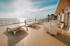  VIP Hotel  Коблево